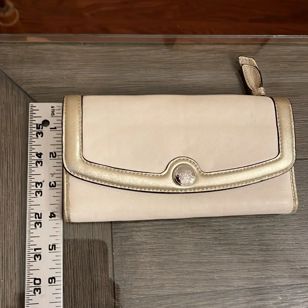 Coach Long Women's Wallet White & Gold